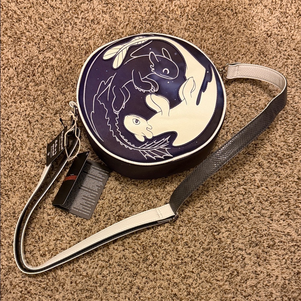 Loungefly how to train your dragon crossbody